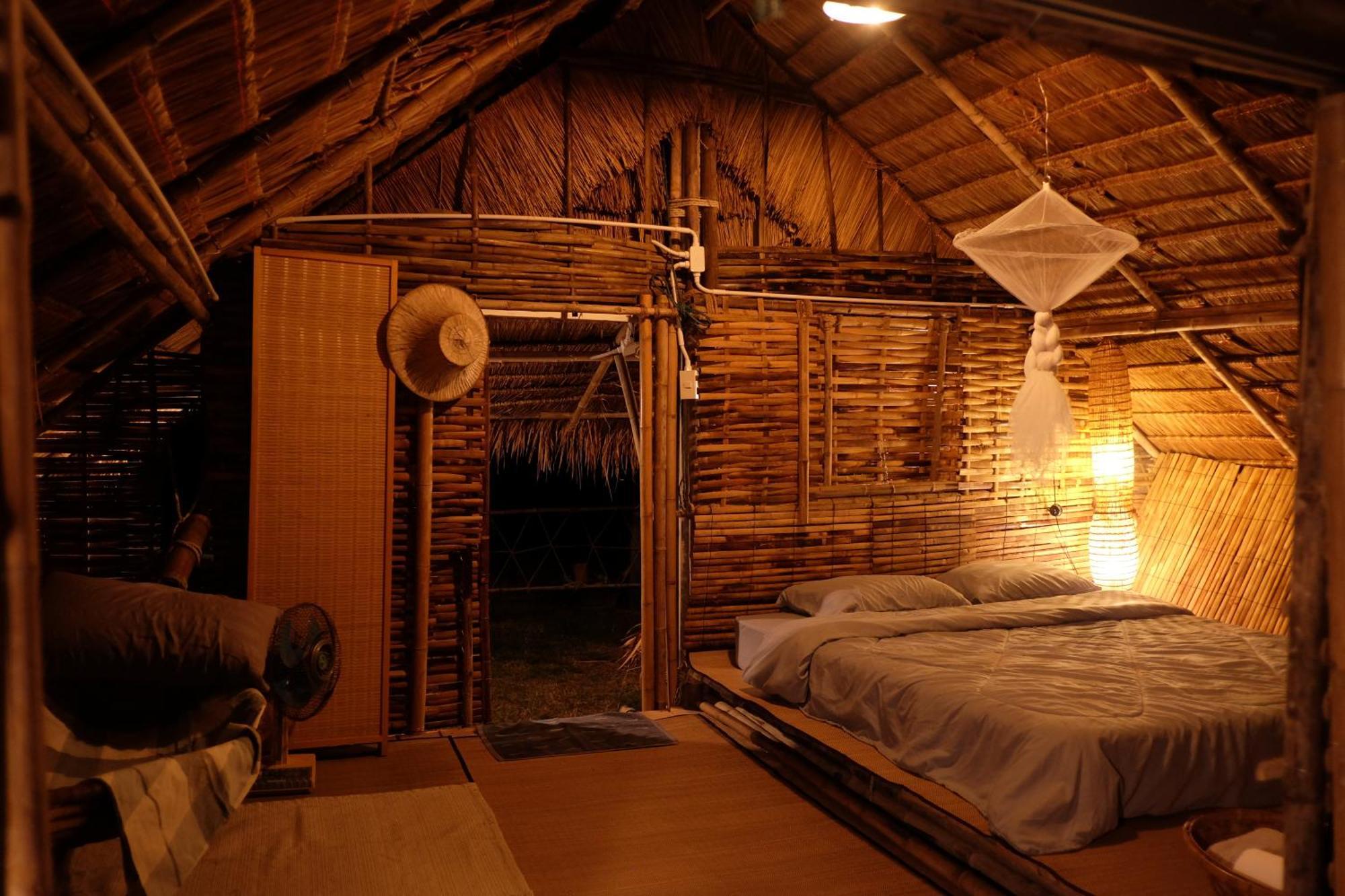 Отель Royal Mountain Hut Ratchaburi Экстерьер фото